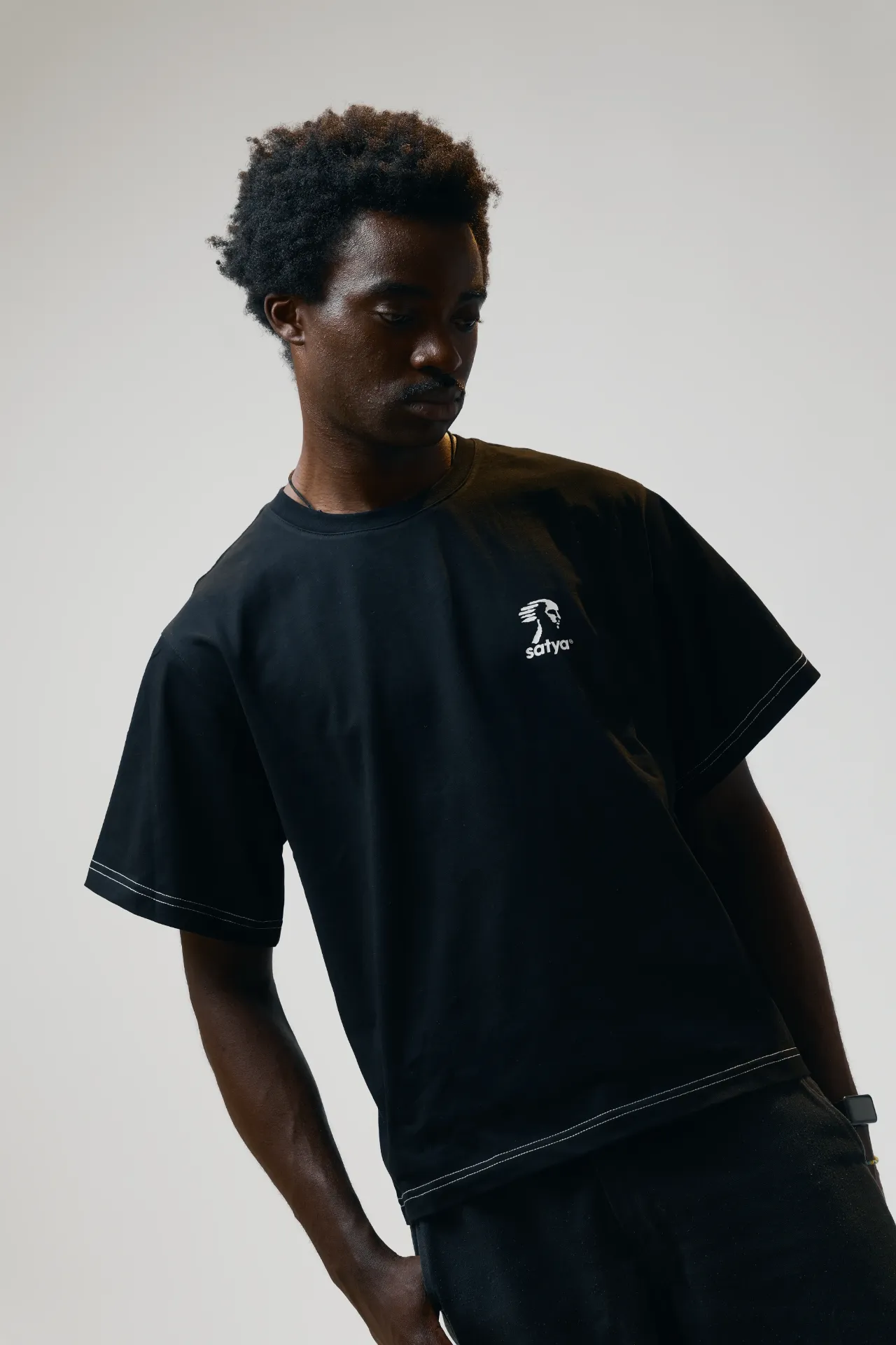 [SBTXS] Satya Black Tee-Shirt (Extra Small)